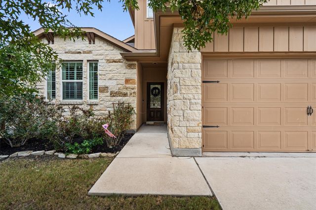 304 Peggy DR, Liberty Hill, TX 78642