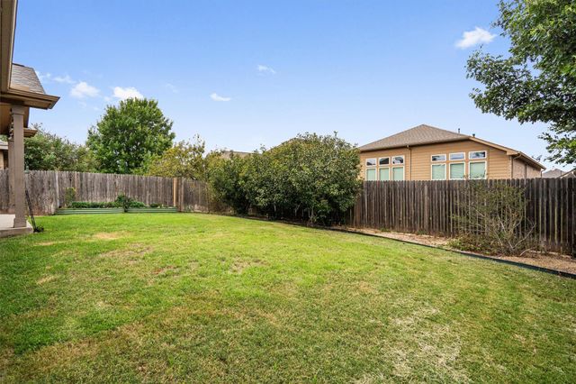 304 Peggy DR, Liberty Hill, TX 78642