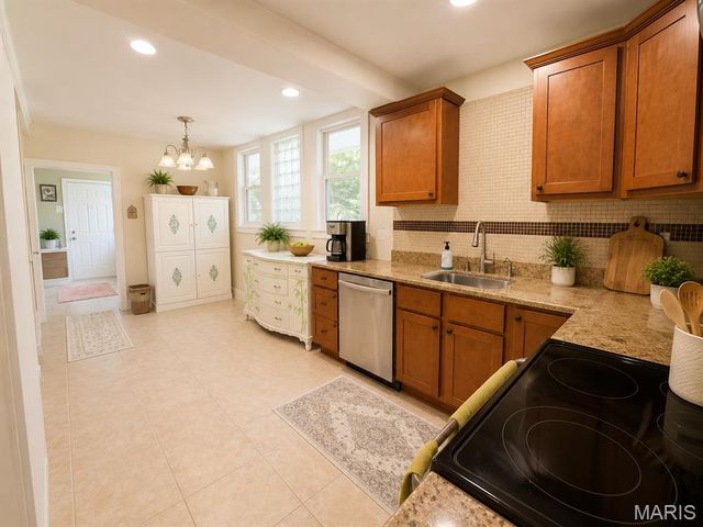 7514 Lynn Avenue, University City, MO 63130