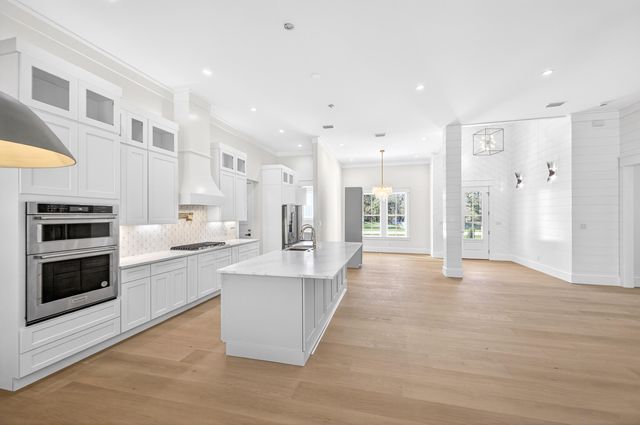 186 Hibernate Way, Freeport, FL 32439