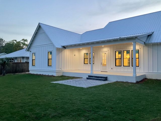 186 Hibernate Way, Freeport, FL 32439