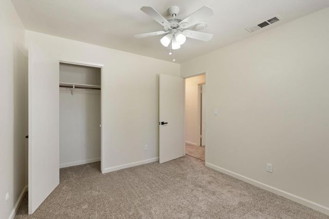 2100 preston Ln, Modesto, CA 95355