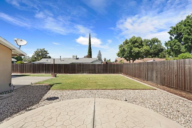 2100 preston Ln, Modesto, CA 95355