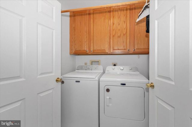 110 TOPAZ DR, Chambersburg, PA 17202