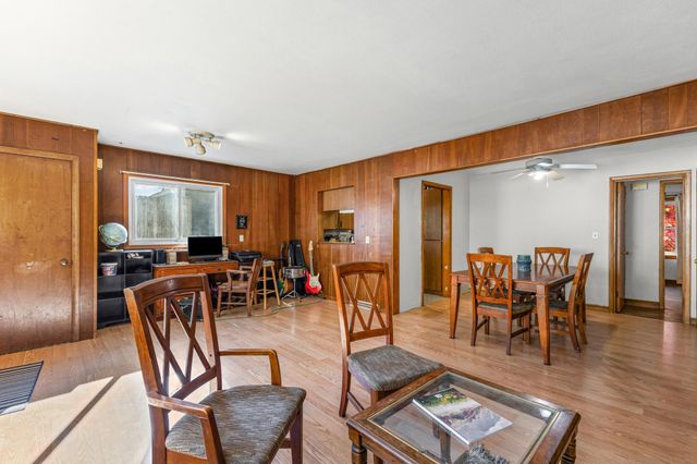 869 7th Avenue NW, New Brighton, MN 55112