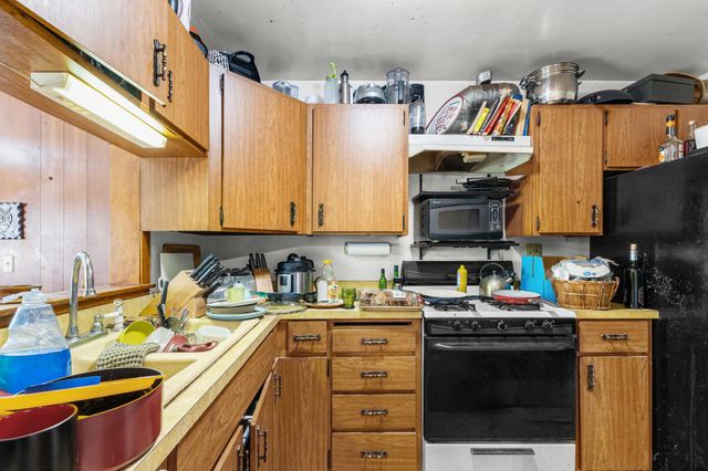 869 7th Avenue NW, New Brighton, MN 55112