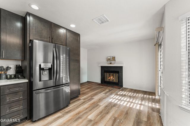 44237 Danya Lane, Lancaster, CA 93536