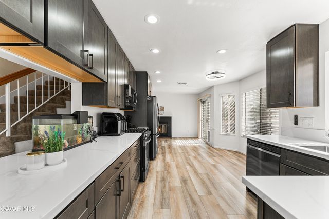 44237 Danya Lane, Lancaster, CA 93536