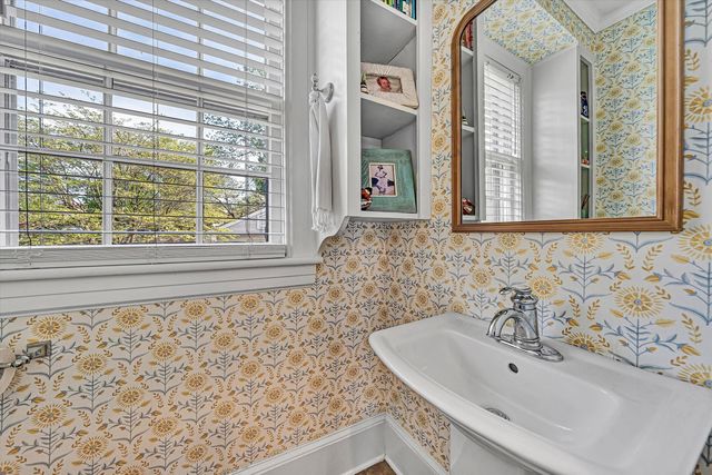 1819 Windsor AVE, Roanoke, VA 24015