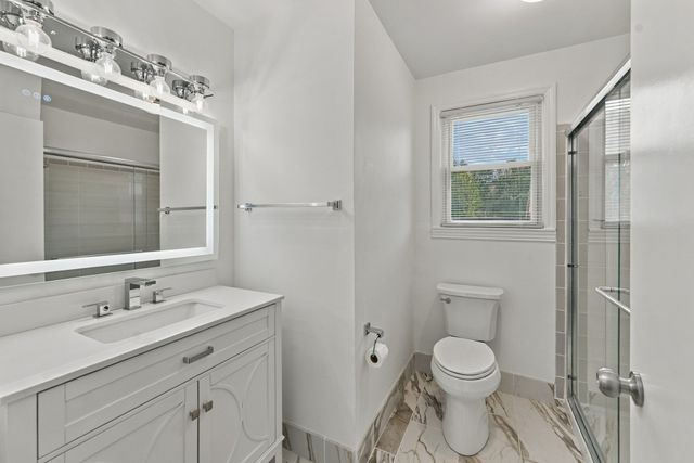2206 Courtney Ave, Nashville, TN 37218