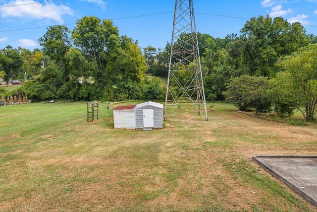 2206 Courtney Ave, Nashville, TN 37218