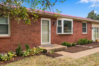 2206 Courtney Ave, Nashville, TN 37218
