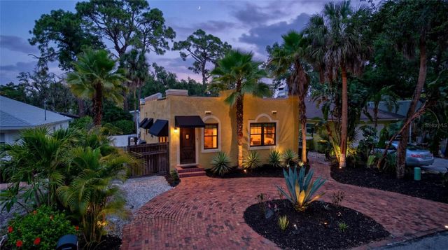 2437 FLOYD STREET, Sarasota, FL 34239