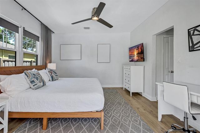 2437 FLOYD STREET, Sarasota, FL 34239