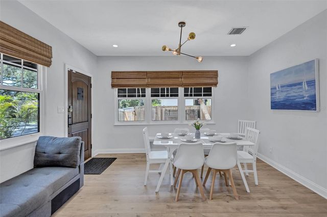 2437 FLOYD STREET, Sarasota, FL 34239