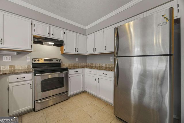 1578 Fair Oaks Lane, Snellville, GA 30078