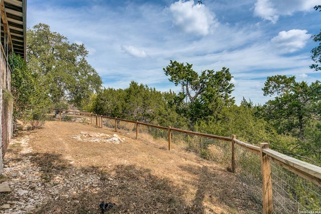 156 Misty Hills Dr, Canyon Lake, TX 78133