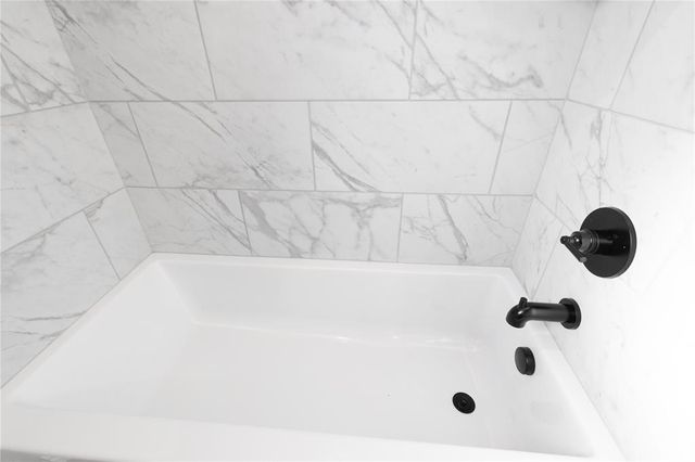 916 Damask Drive, Edmond, OK 73034