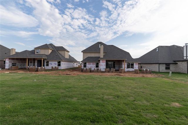 916 Damask Drive, Edmond, OK 73034