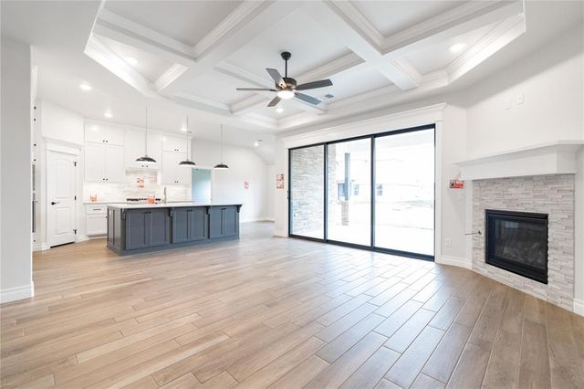 916 Damask Drive, Edmond, OK 73034