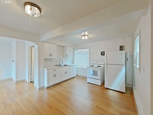 423 E 18TH Ave, Eugene, OR 97401