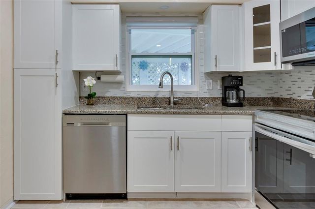 11452 81ST PLACE, Seminole, FL 33772