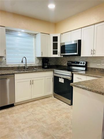 11452 81ST PLACE, Seminole, FL 33772