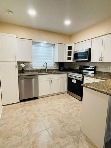 11452 81ST PLACE, Seminole, FL 33772