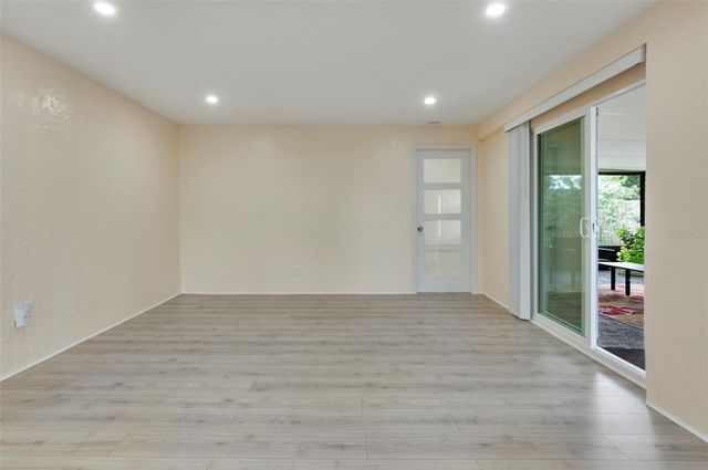 11452 81ST PLACE, Seminole, FL 33772