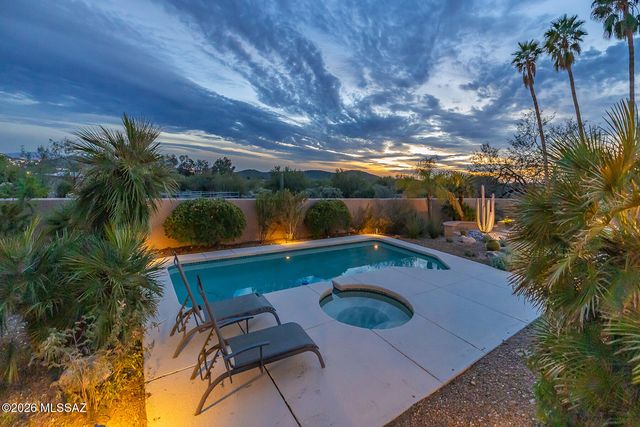 6080 N Sabino Shadow Lane, Tucson, AZ 85750
