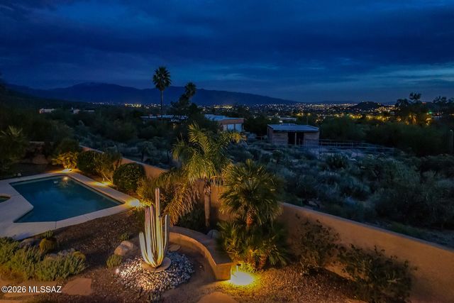 6080 N Sabino Shadow Lane, Tucson, AZ 85750