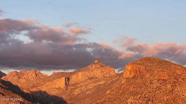 6080 N Sabino Shadow Lane, Tucson, AZ 85750