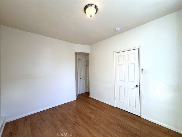 7051 3rd, Los Angeles, CA 90043