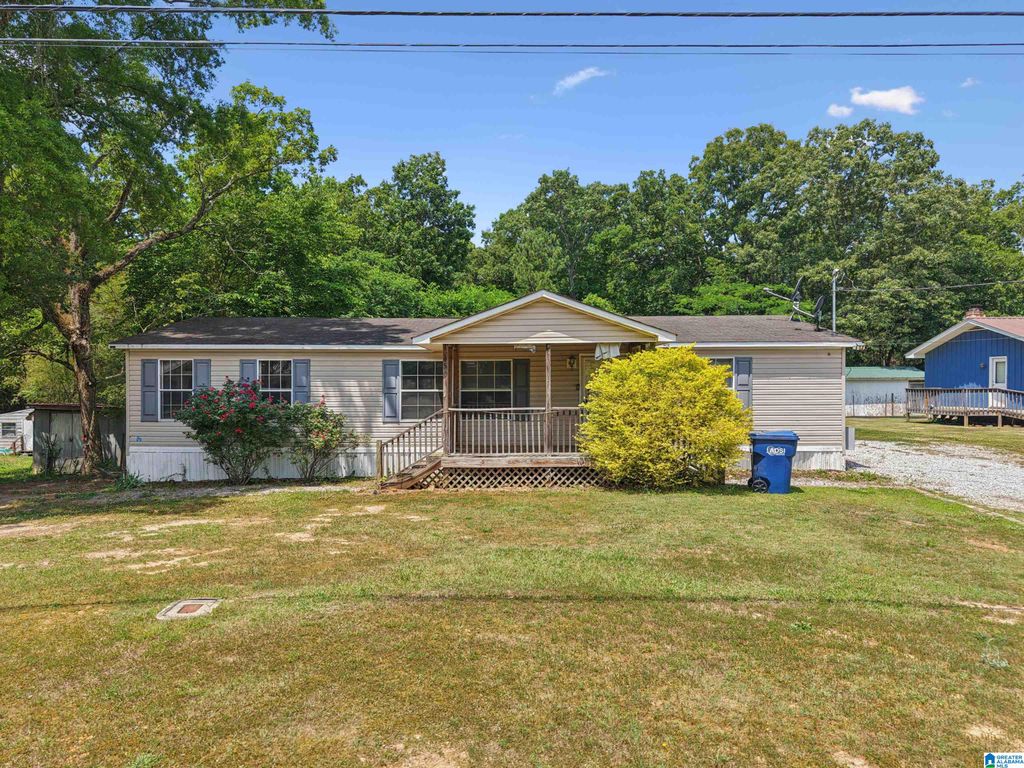 654 SUNRISE CIRCLE, Pell City, AL 35125