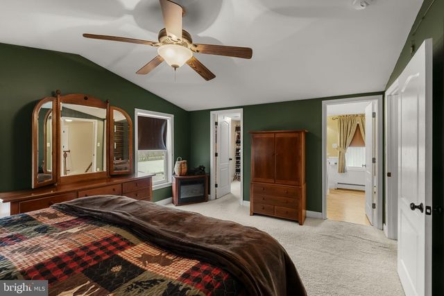 1435 NEWPORT RD, Manheim, PA 17545