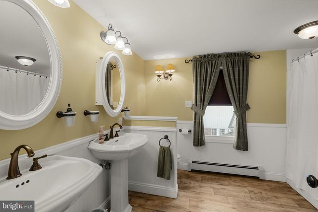 1435 NEWPORT RD, Manheim, PA 17545