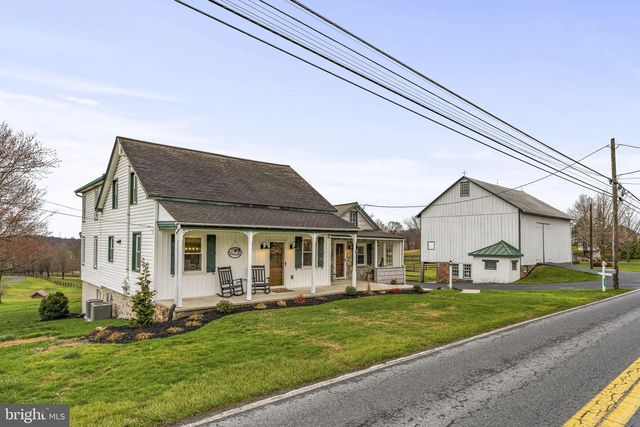1435 NEWPORT RD, Manheim, PA 17545