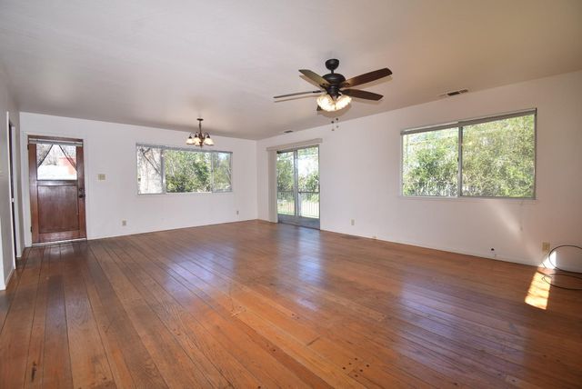 10091 East Dr, Grass Valley, CA 95945