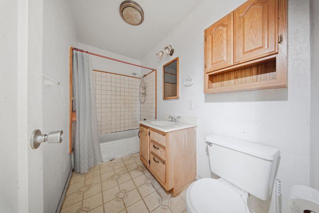 720 N School St, Lodi, CA 95240