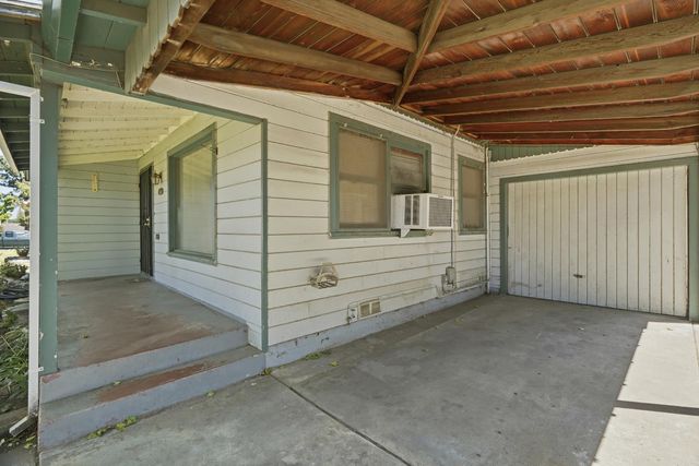 720 N School St, Lodi, CA 95240