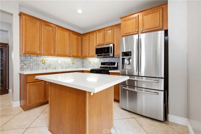 30365 Glen Ellen Circle, Murrieta, CA 92563