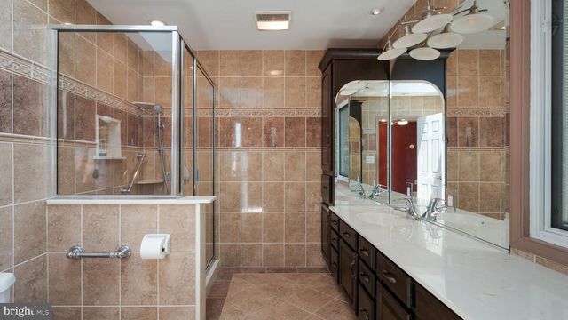 1815 CYNTHIA LN, Feasterville Trevose, PA 19053