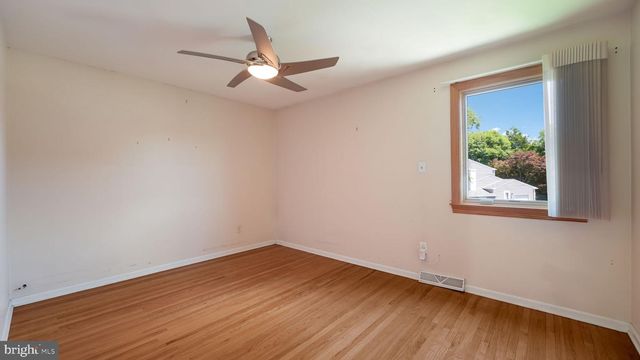 1815 CYNTHIA LN, Feasterville Trevose, PA 19053