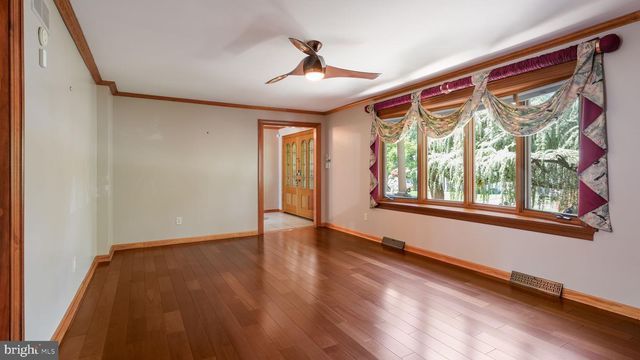 1815 CYNTHIA LN, Feasterville Trevose, PA 19053