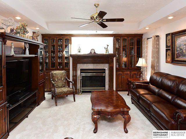 3022 Pleasant Drive, Bellevue, NE 68147