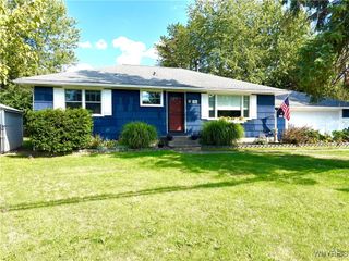 386 Sunset Drive, Hamburg, NY 14075