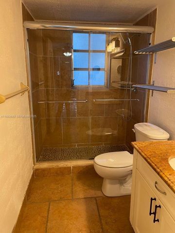 3141 N Palm Aire Dr 3141, Pompano Beach, FL 33069