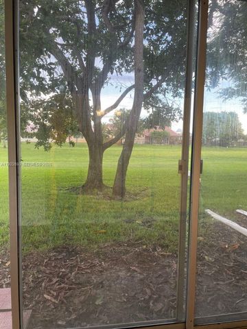 3141 N Palm Aire Dr 3141, Pompano Beach, FL 33069