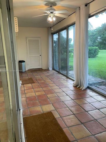 3141 N Palm Aire Dr 3141, Pompano Beach, FL 33069