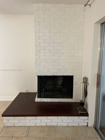 3141 N Palm Aire Dr 3141, Pompano Beach, FL 33069